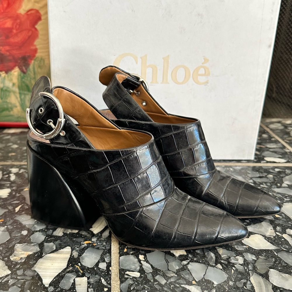 Chloe Black Croc-Embossed Stacked Women’s Heels Size 37.5 / 7. Original box!